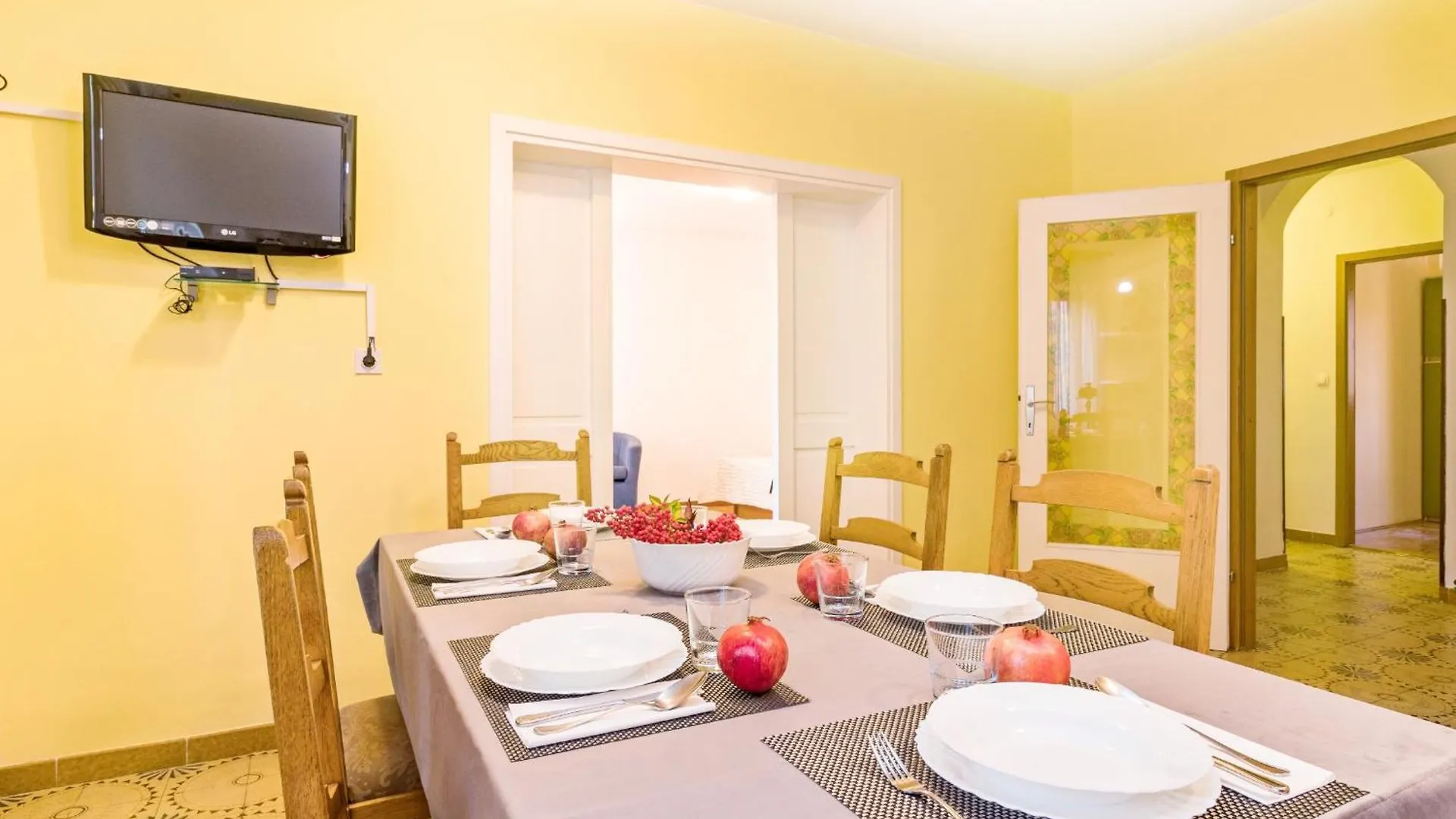 Apartments With A Parking Space Umag - 22511